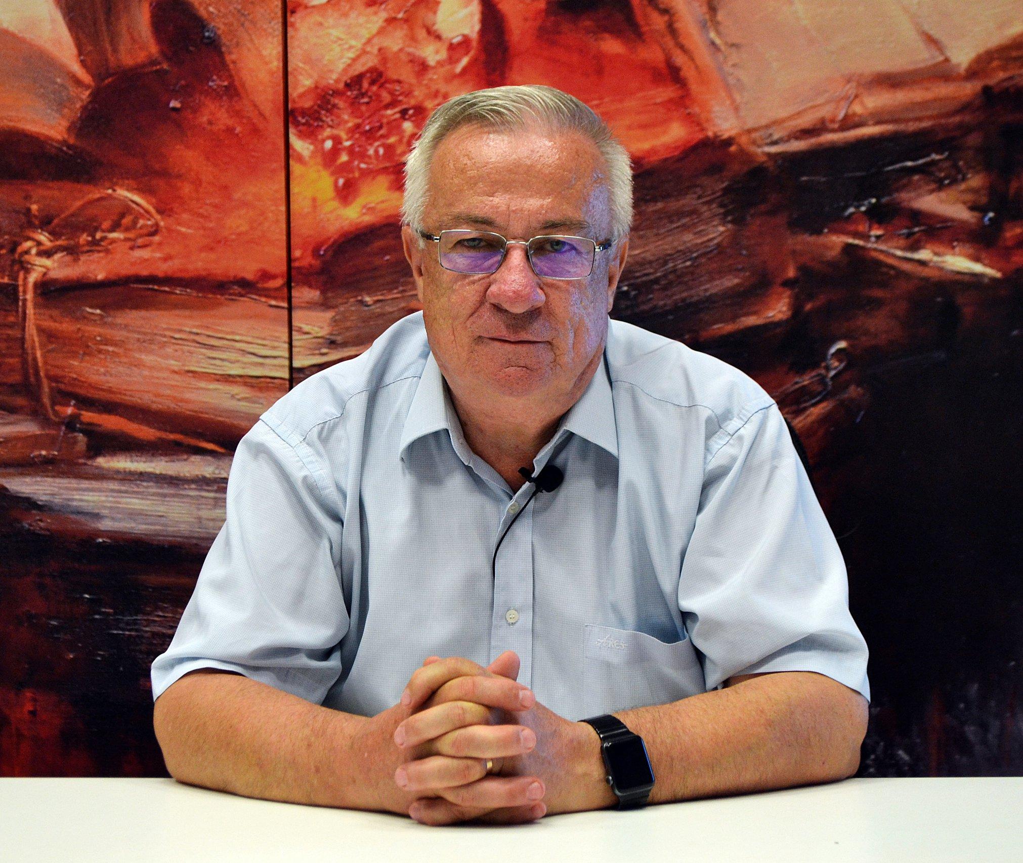 prof.dr Ionel Chichinaș